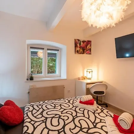 Garden Oasis City Center Apartment Rijeka Exterior photo